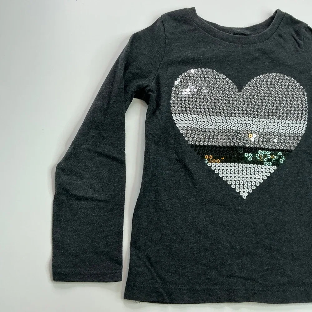 Carter's Gray Sequin Heart Long Sleeve Shirt Kids Size 6 Awesome 01 Graphic Tee